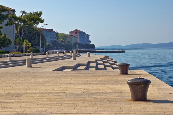 Organismo marino e Saluto a Sole - Zadar, Croazia