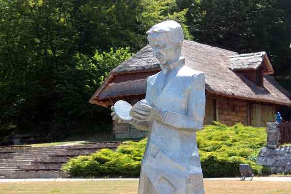 Il Centro Memoriale di Nikola Tesla, Croazia